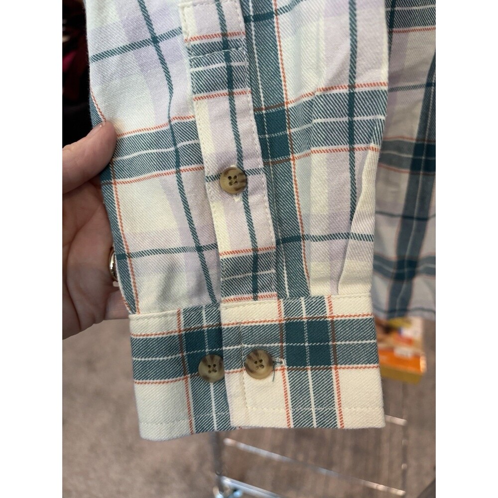 NWT Duluth Trading Co Womens Free Swinging green Plaid Flannel Shirt Size Large - Picture 4 of 10